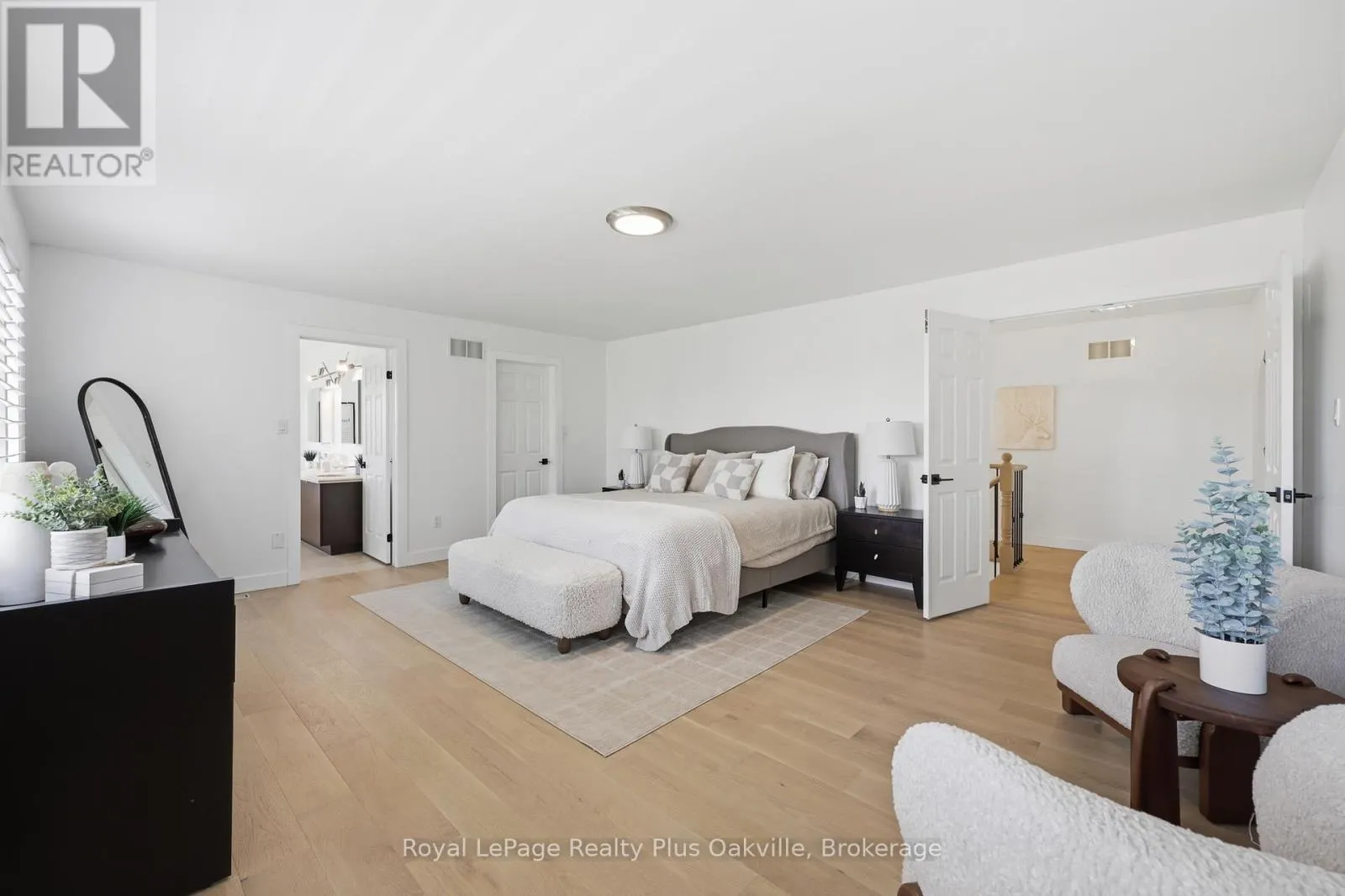 2363 YOLANDA DRIVE