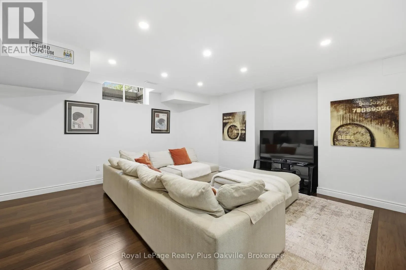 2363 YOLANDA DRIVE