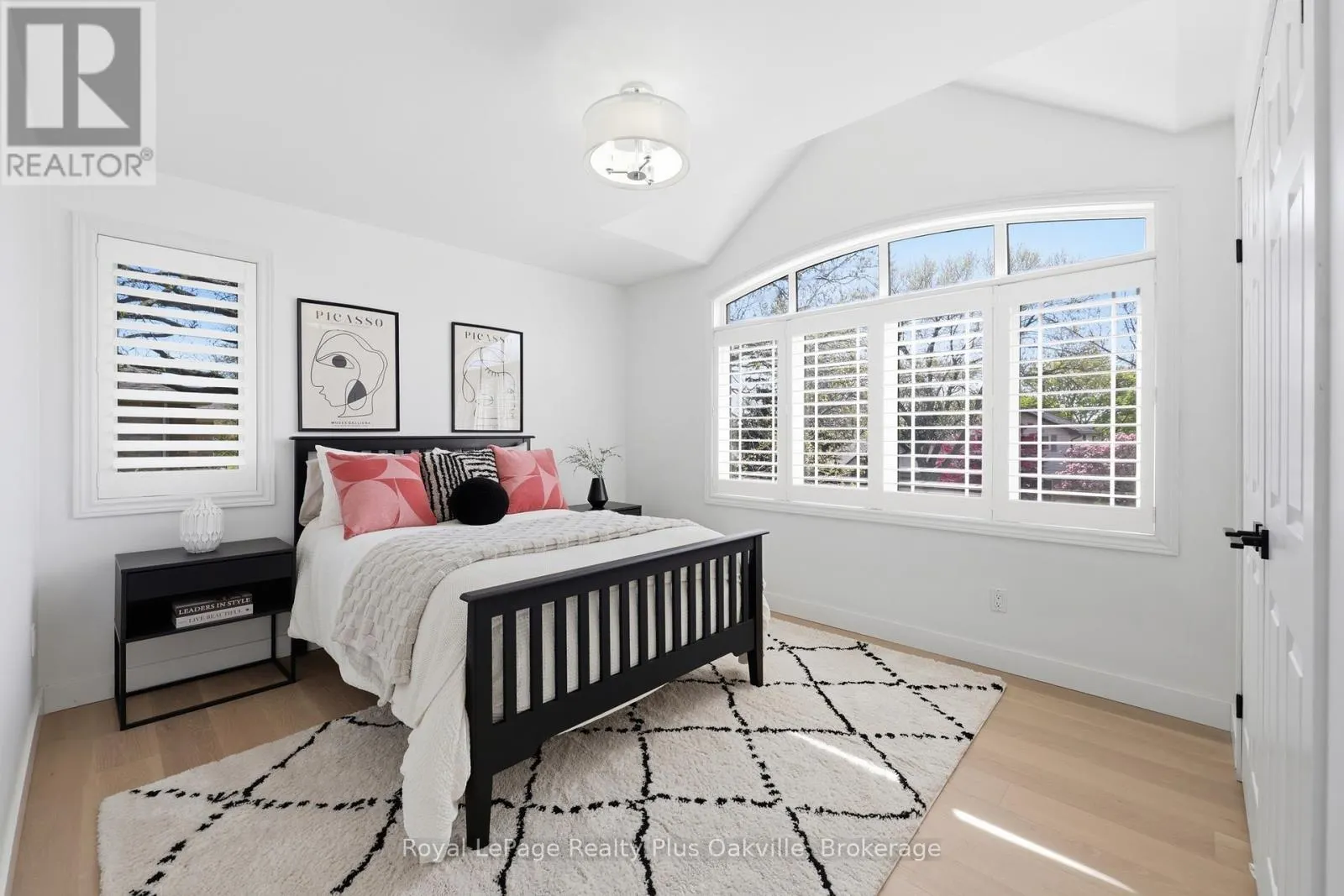 2363 YOLANDA DRIVE