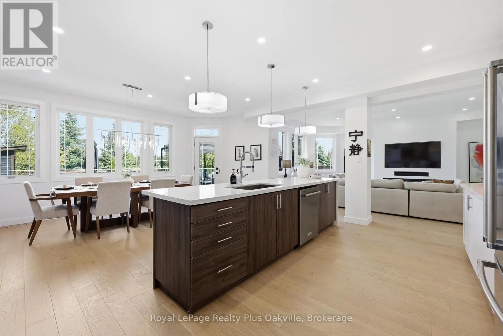 2363 YOLANDA DRIVE
