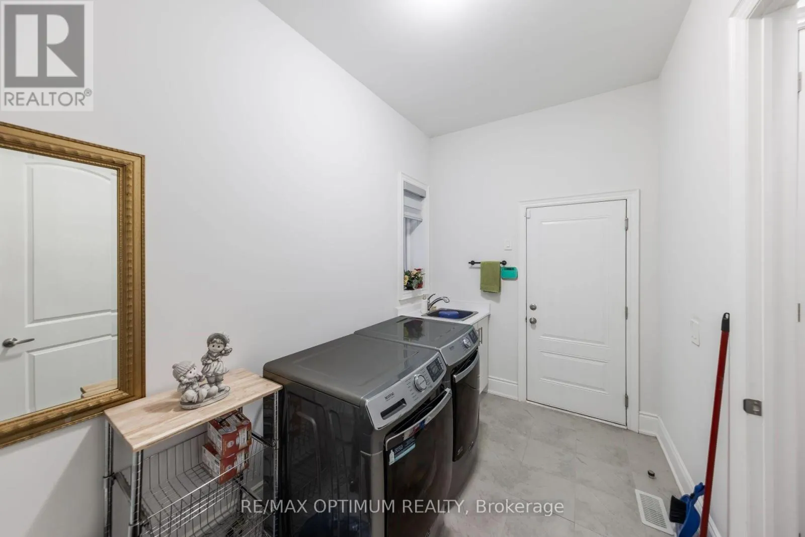 91 RASPBERRY RIDGE AVENUE