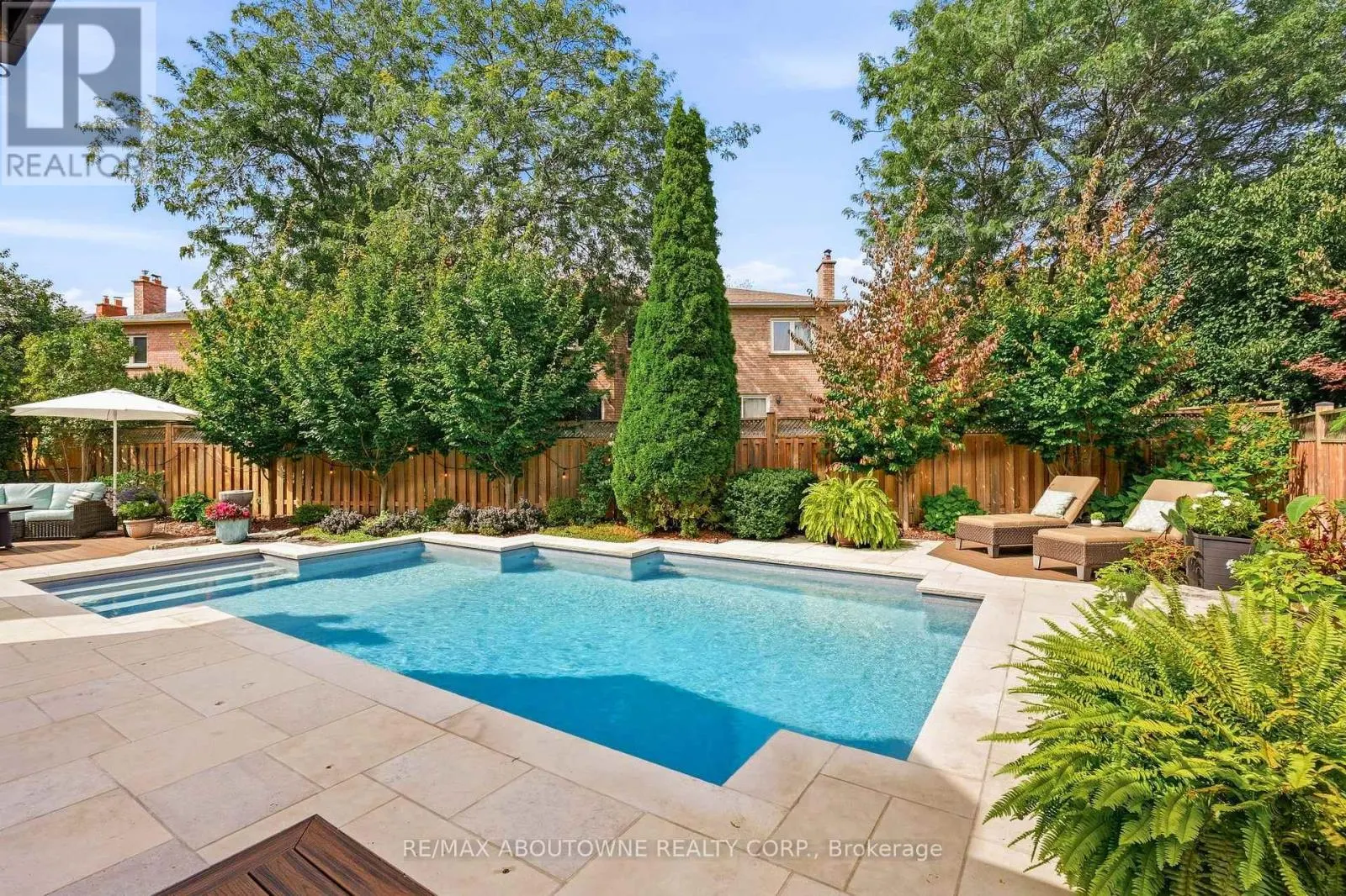 2747 TEAK CRESCENT