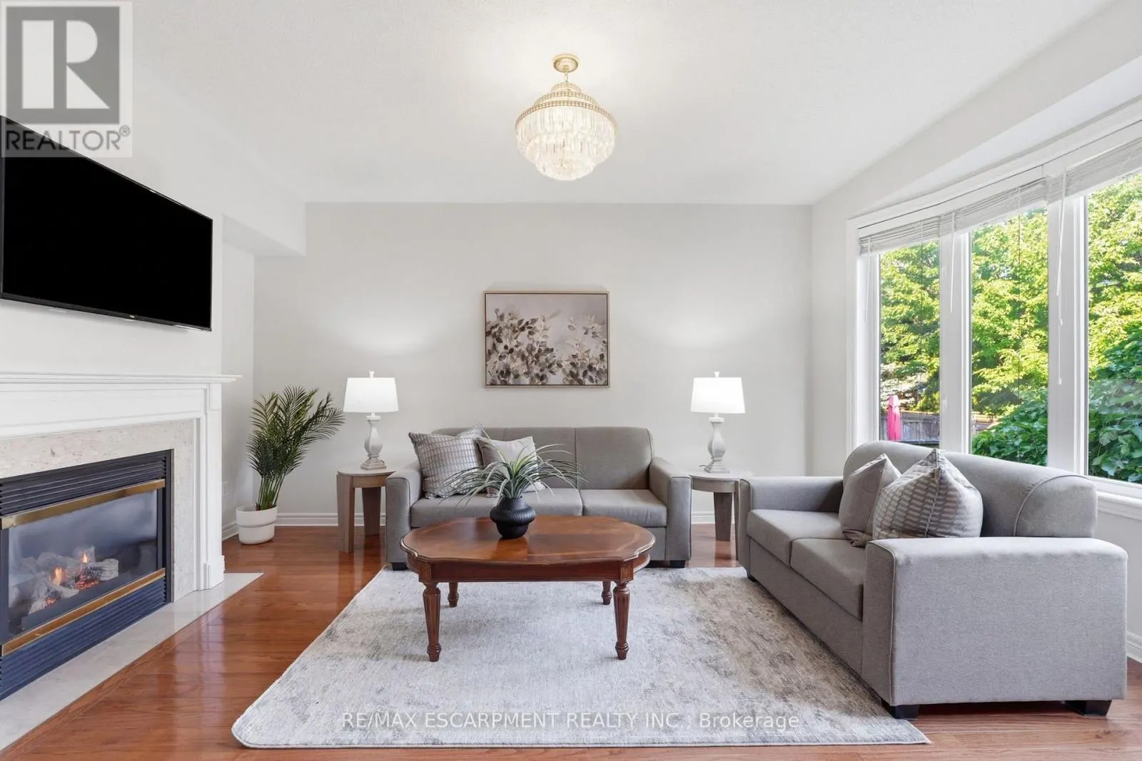 2241 GLAZEBROOK CIRCLE