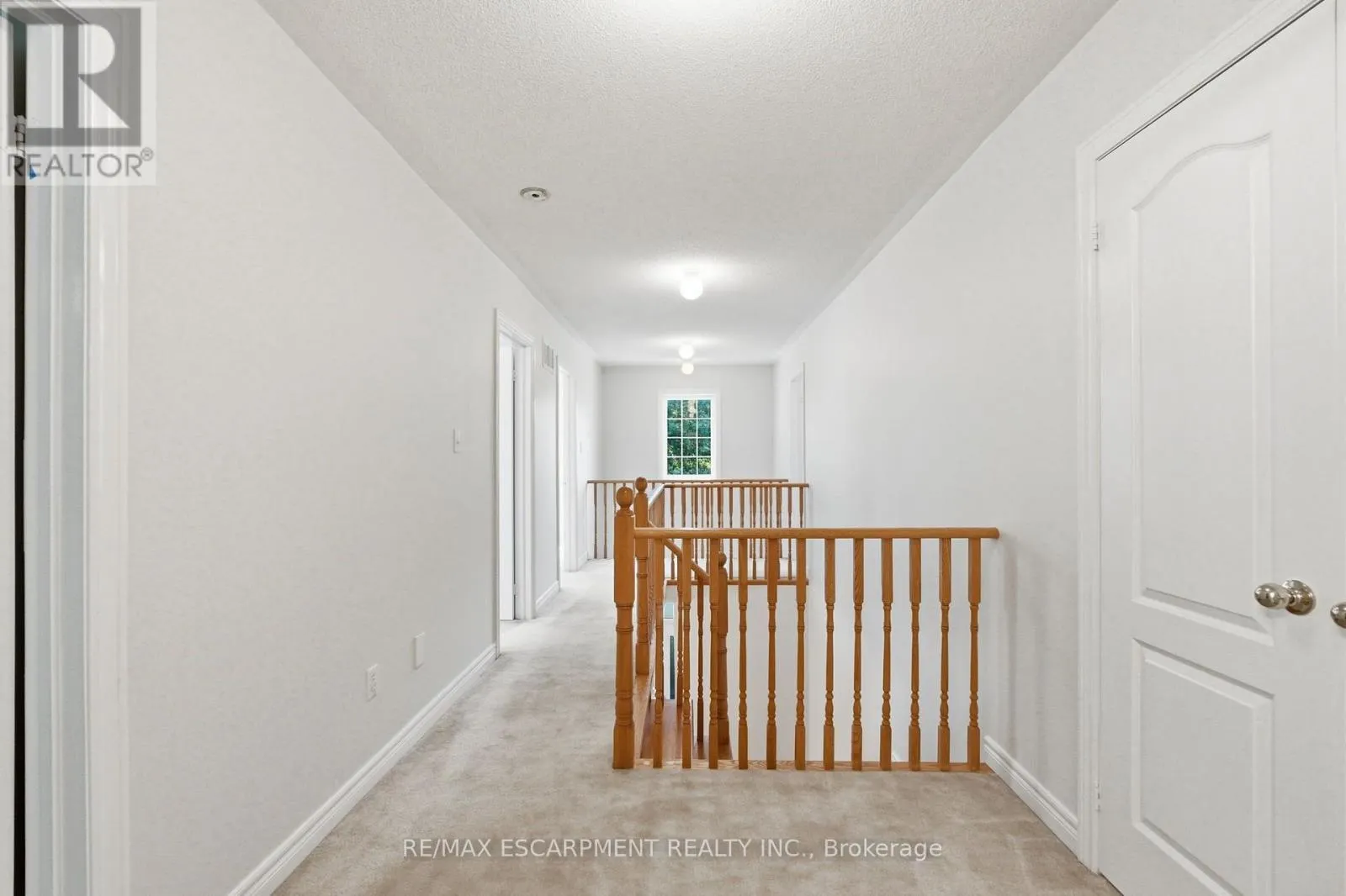 2241 GLAZEBROOK CIRCLE