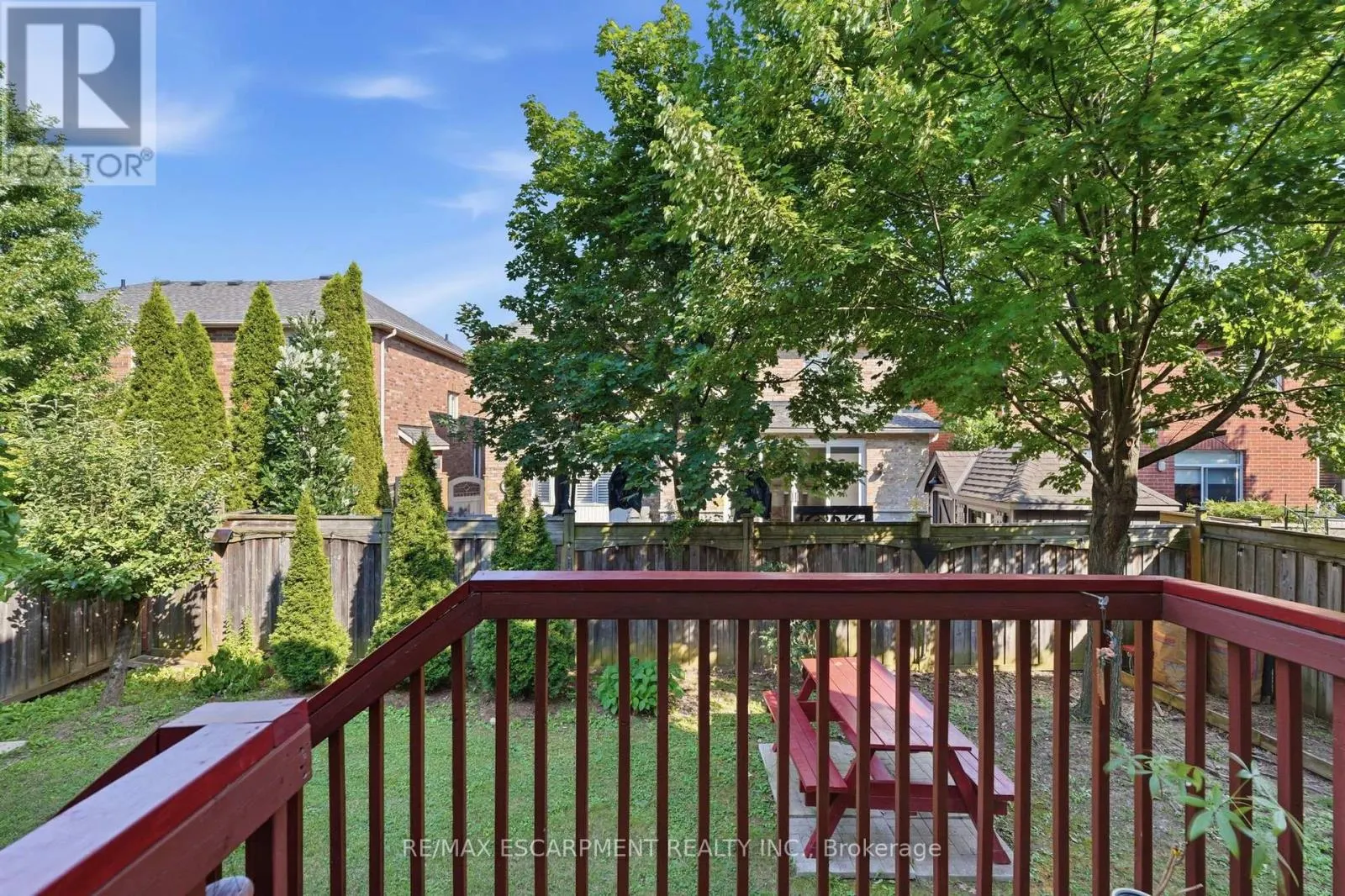2241 GLAZEBROOK CIRCLE