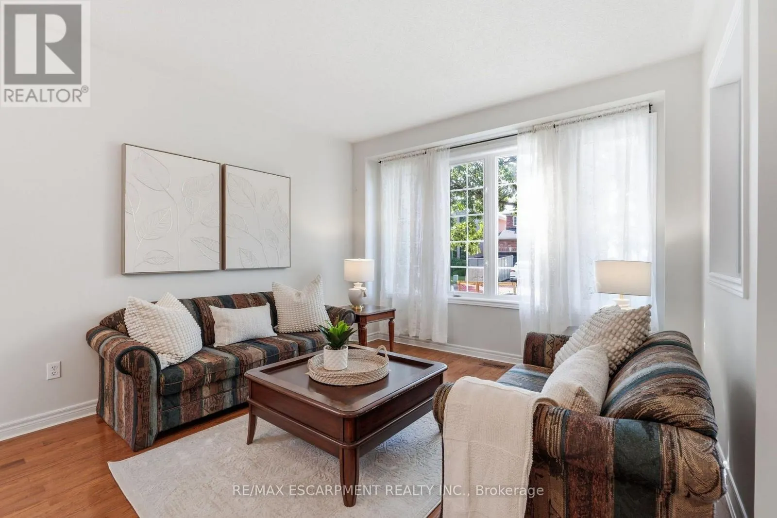 2241 GLAZEBROOK CIRCLE
