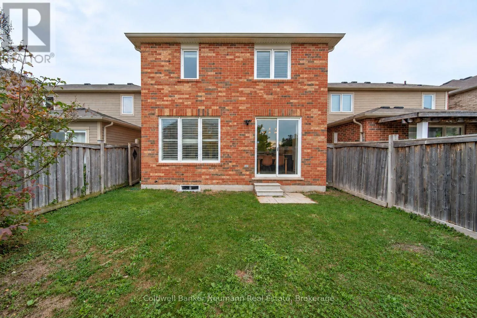 909 FARMSTEAD DRIVE