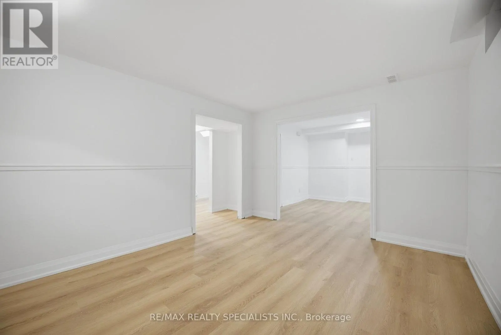 565 HAYWARD CRESCENT