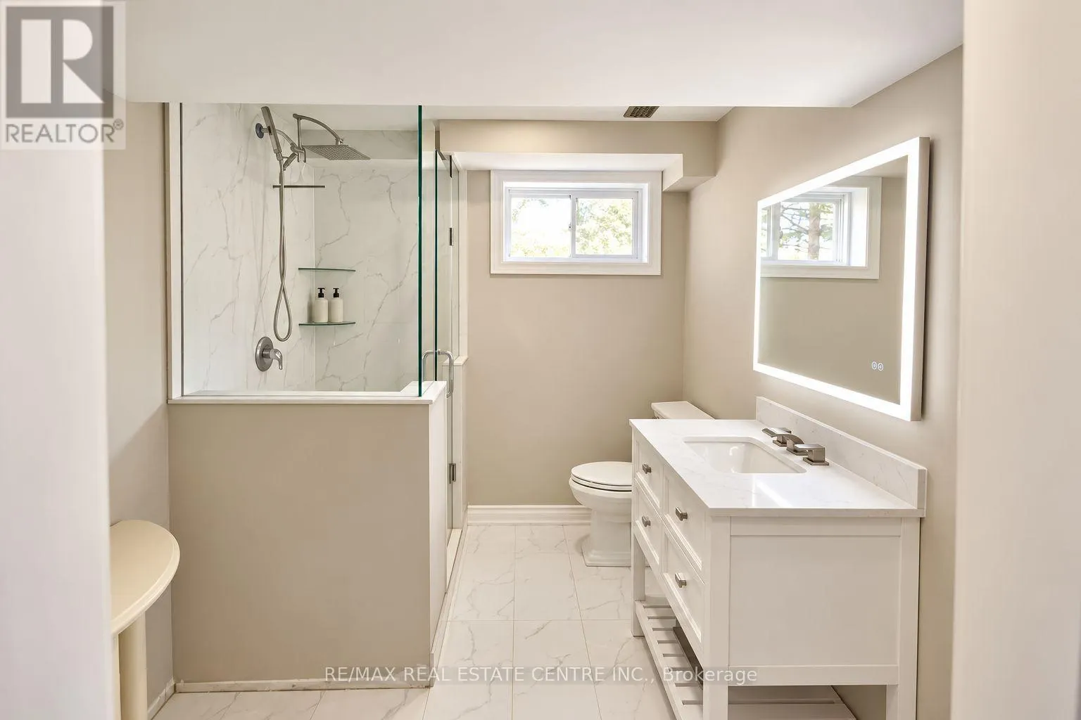 8 KEVINWOOD DRIVE