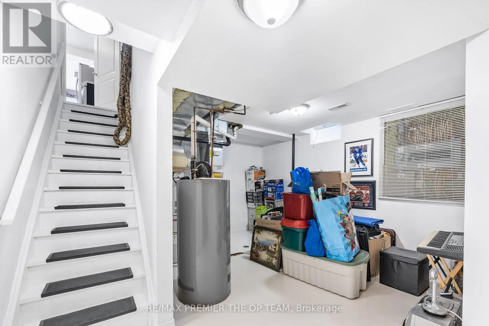LOWER - 223 LANDSBRIDGE STREET