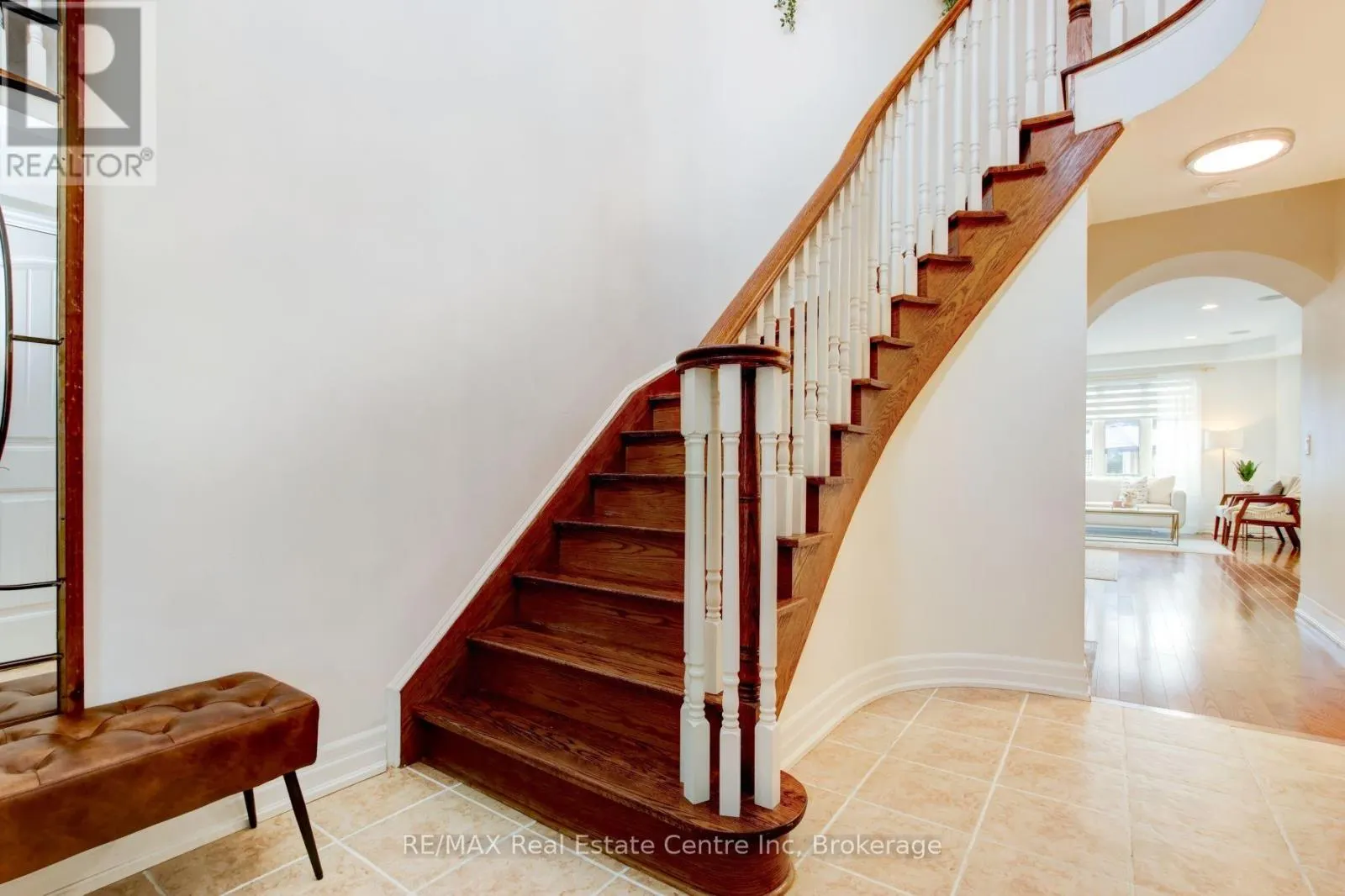 52 BARDOE CRESCENT