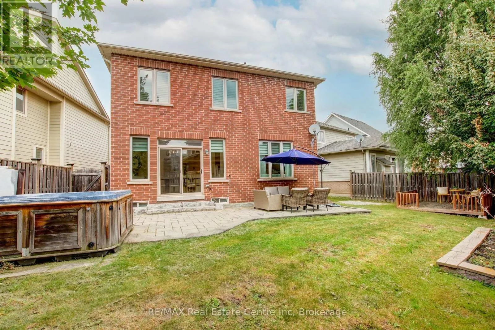 52 BARDOE CRESCENT