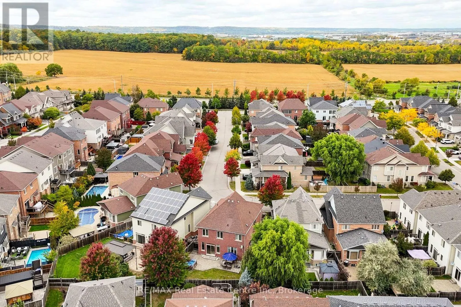 52 BARDOE CRESCENT