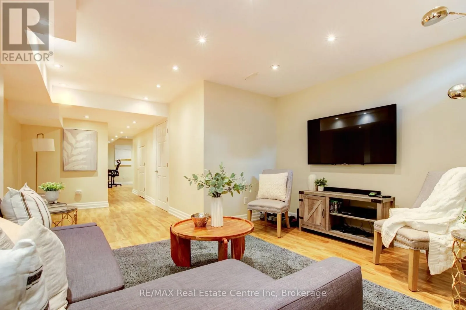52 BARDOE CRESCENT