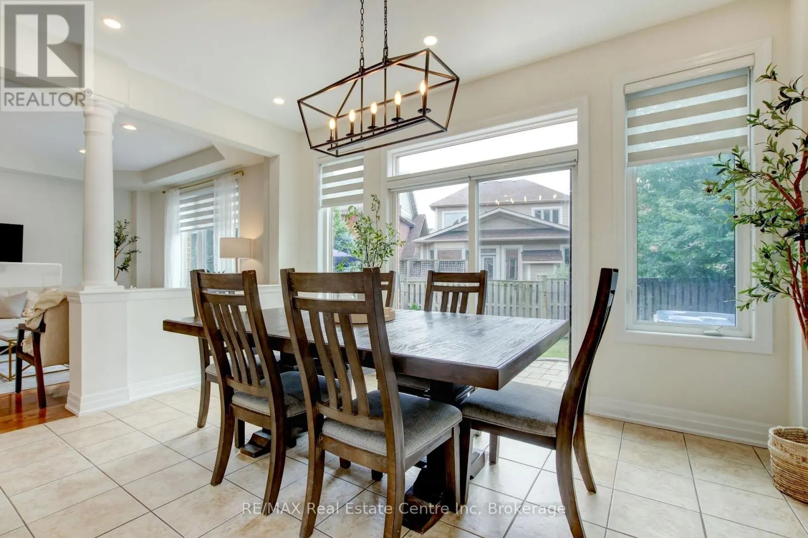 52 BARDOE CRESCENT