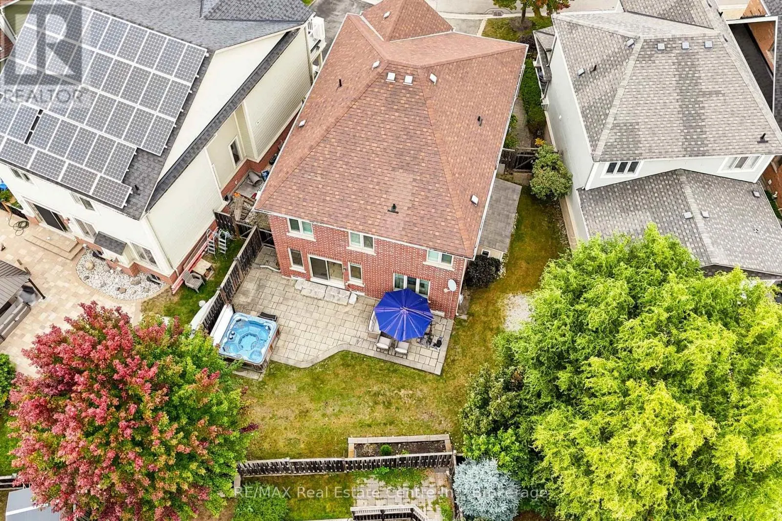 52 BARDOE CRESCENT