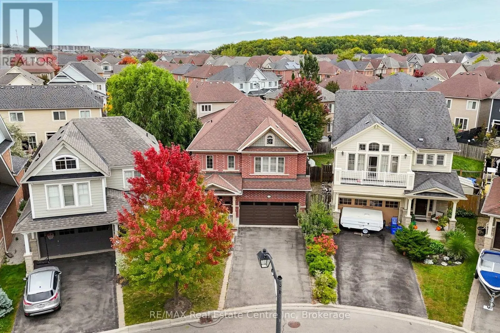 52 BARDOE CRESCENT