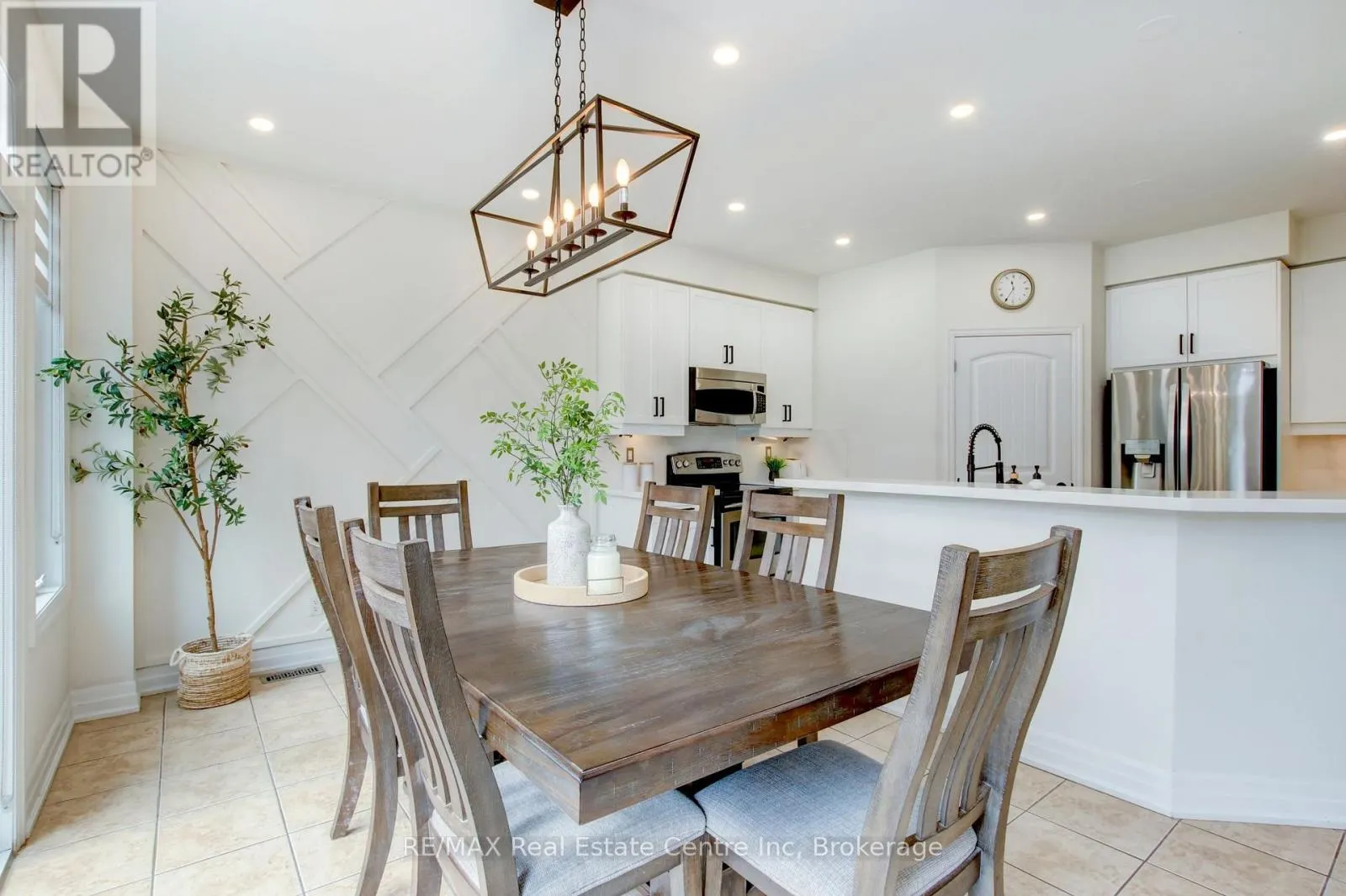 52 BARDOE CRESCENT