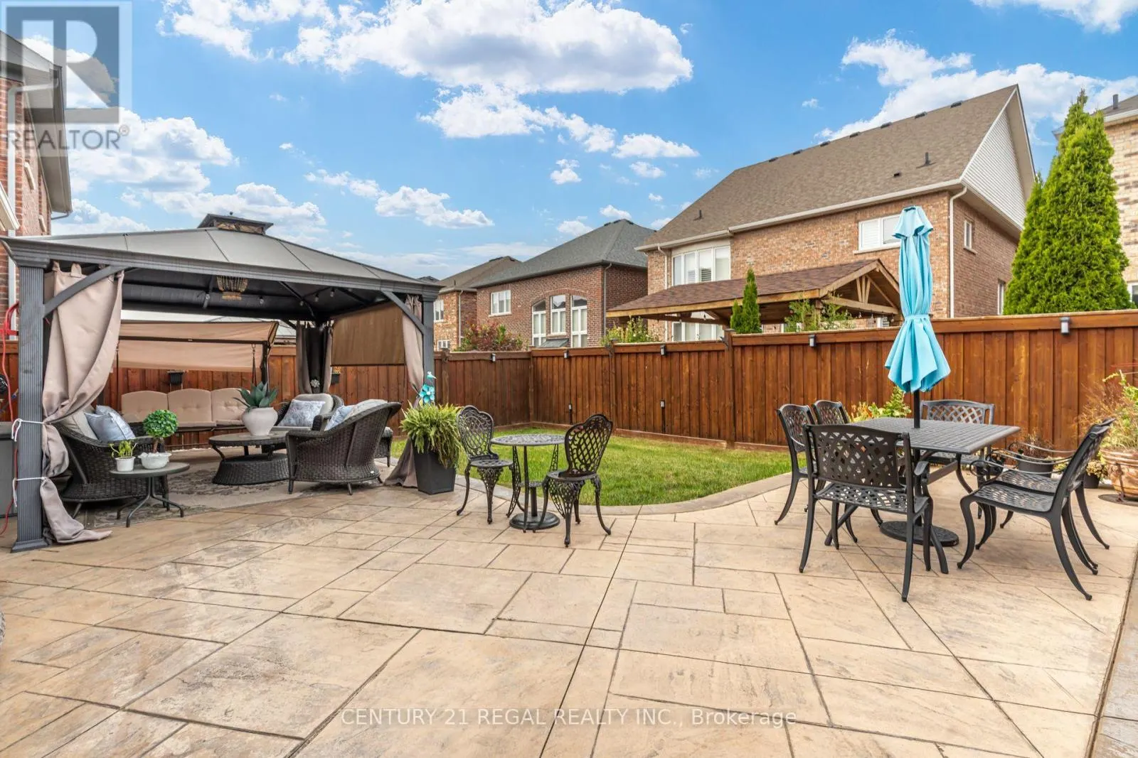 66 MCECHEARN CRESCENT