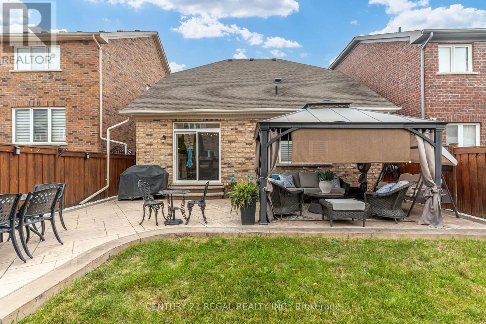 66 MCECHEARN CRESCENT