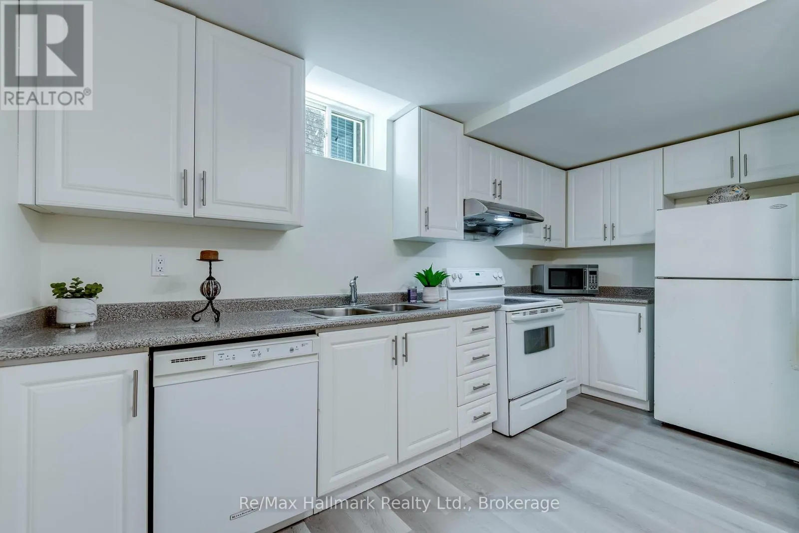 2241 ADIRONDAK TRAIL