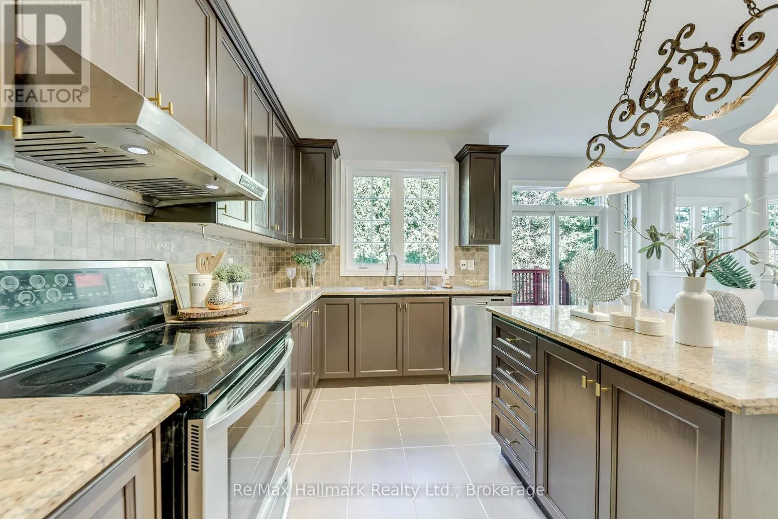 2241 ADIRONDAK TRAIL