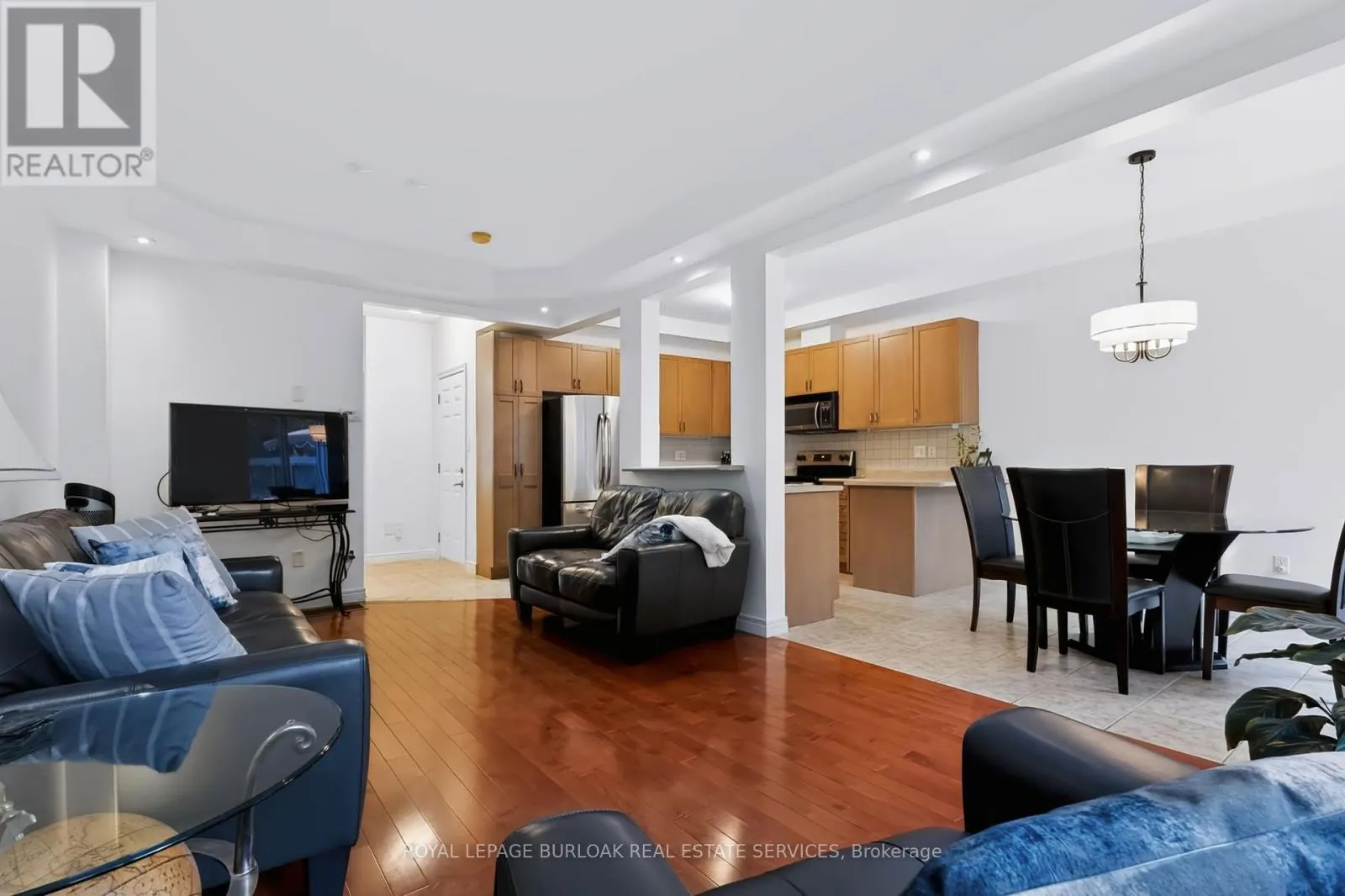 11 - 5151 UPPER MIDDLE ROAD