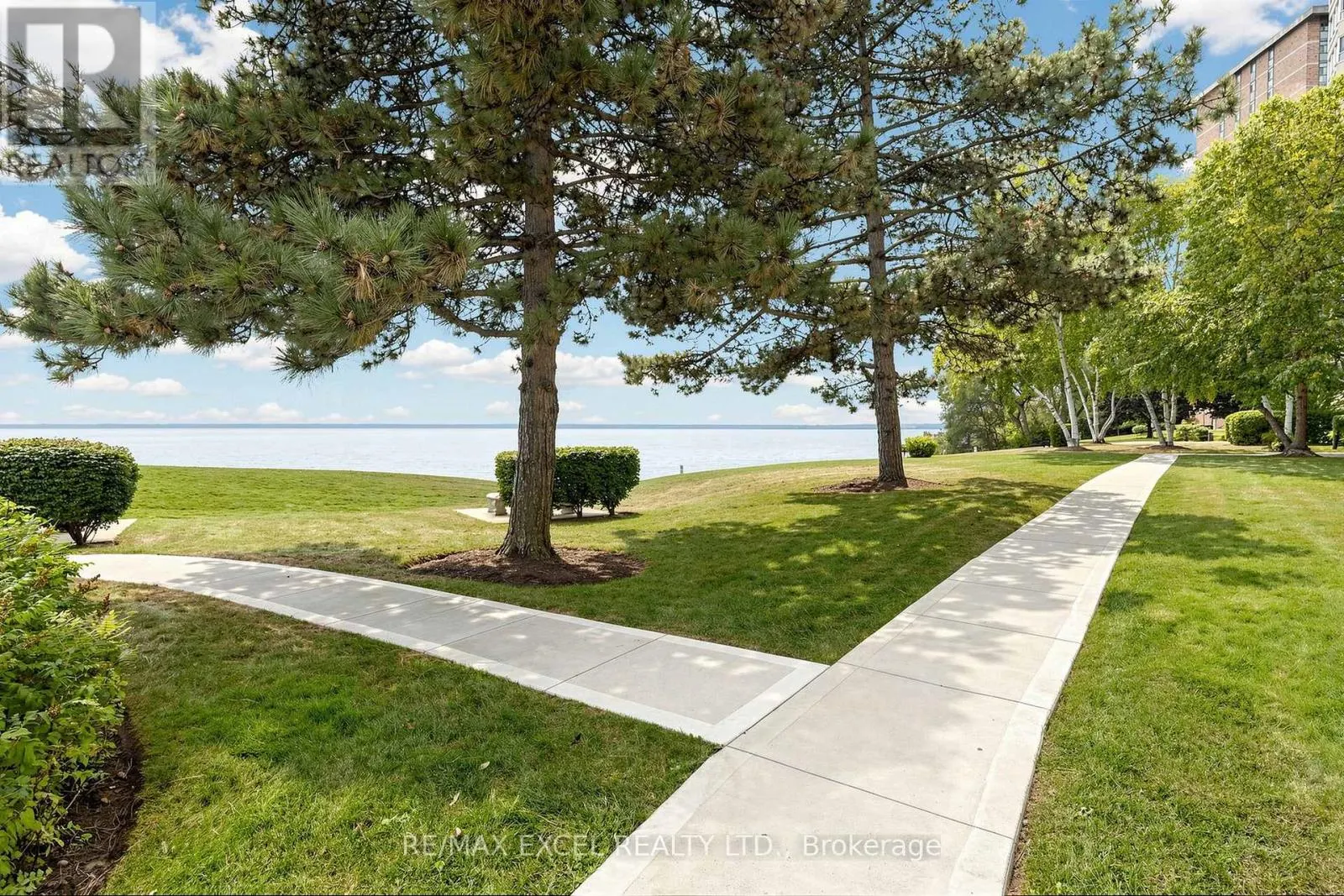 607 - 5280 LAKESHORE ROAD