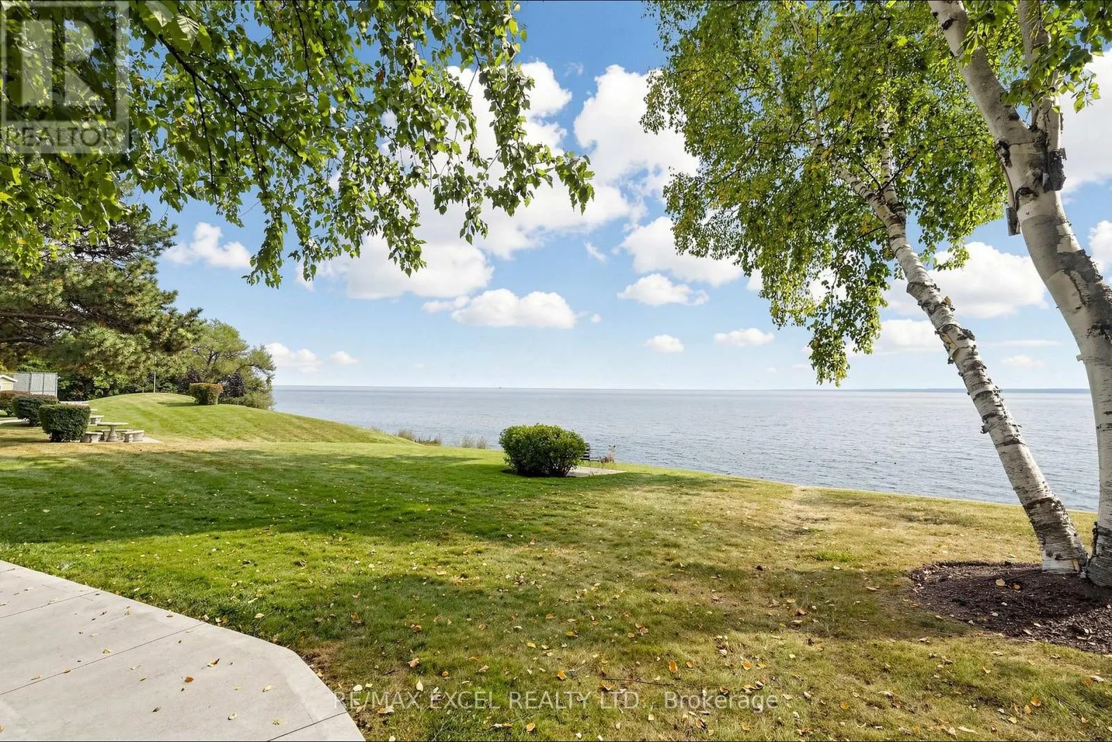 607 - 5280 LAKESHORE ROAD