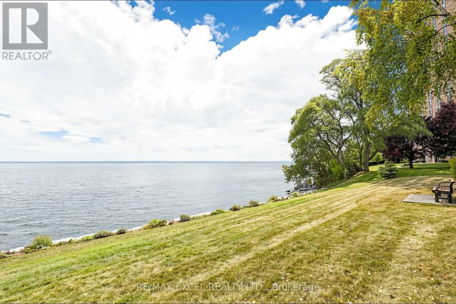 607 - 5280 LAKESHORE ROAD
