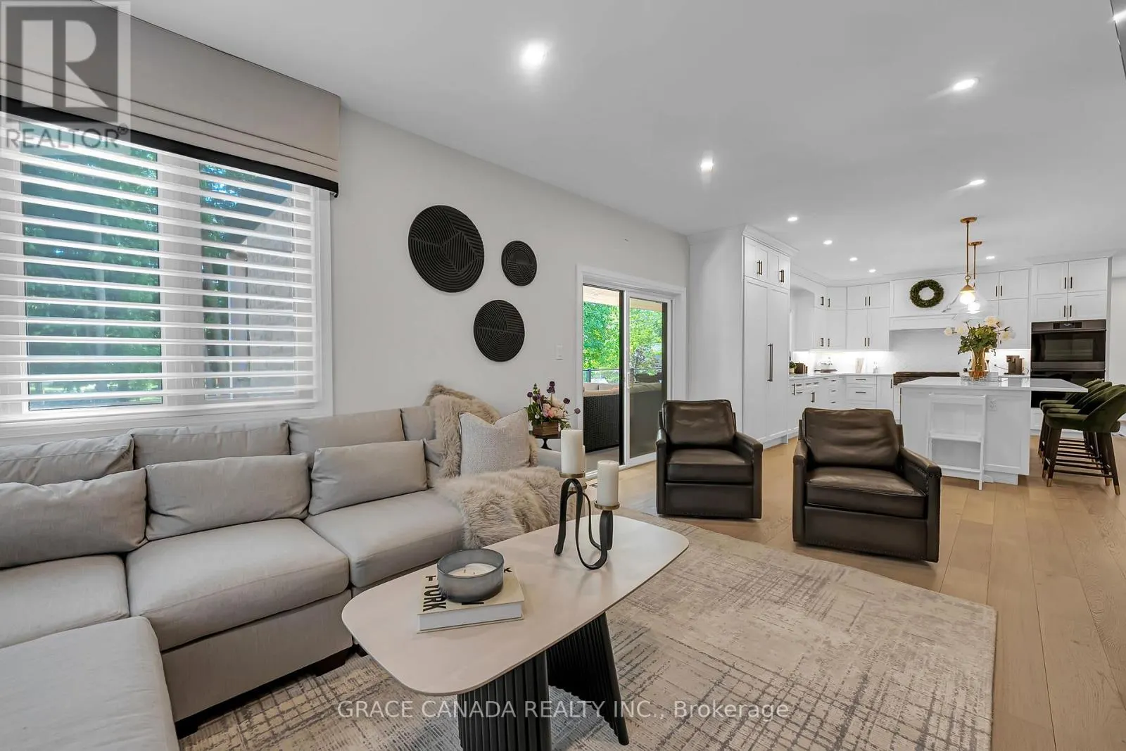 527 ONEIDA DRIVE
