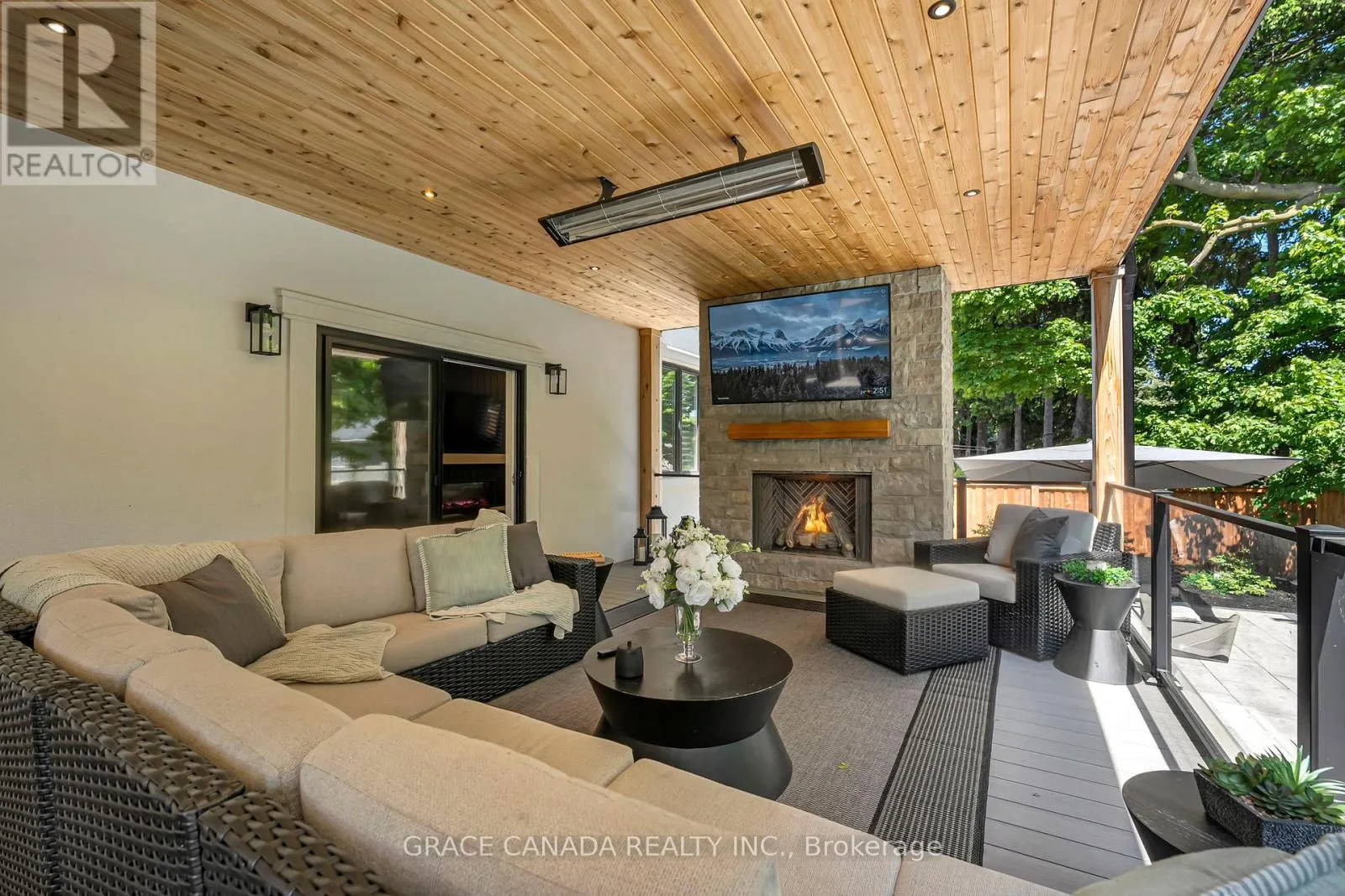 527 ONEIDA DRIVE