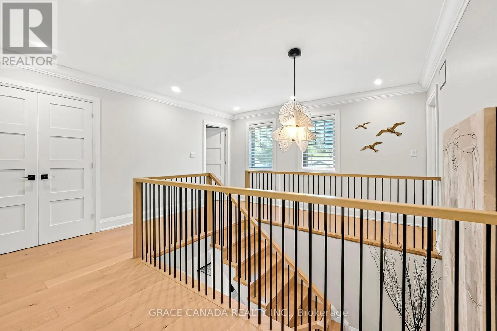 527 ONEIDA DRIVE