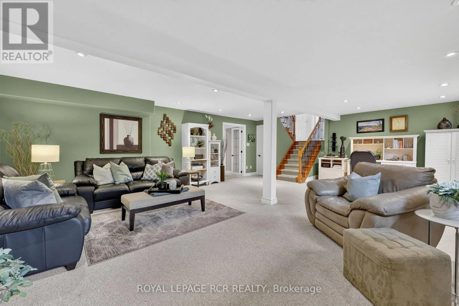 60 HOLMES DRIVE