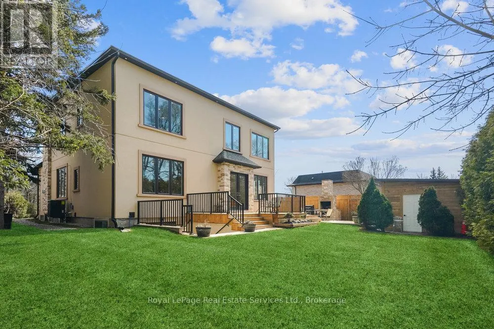 1211 PINEGROVE ROAD