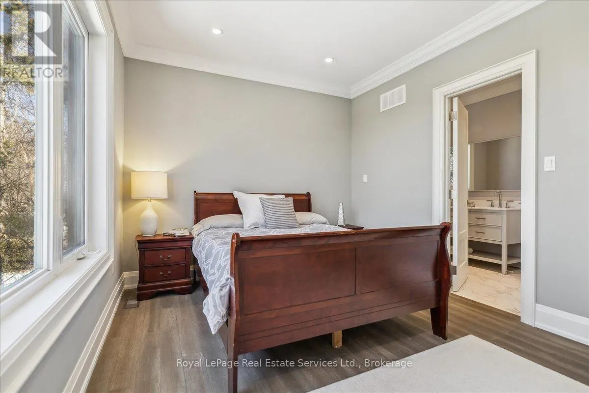 1211 PINEGROVE ROAD