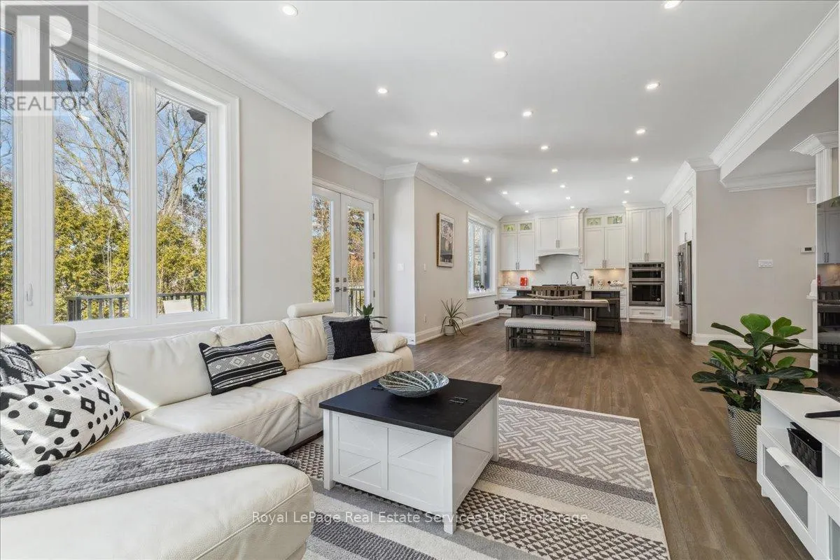 1211 PINEGROVE ROAD