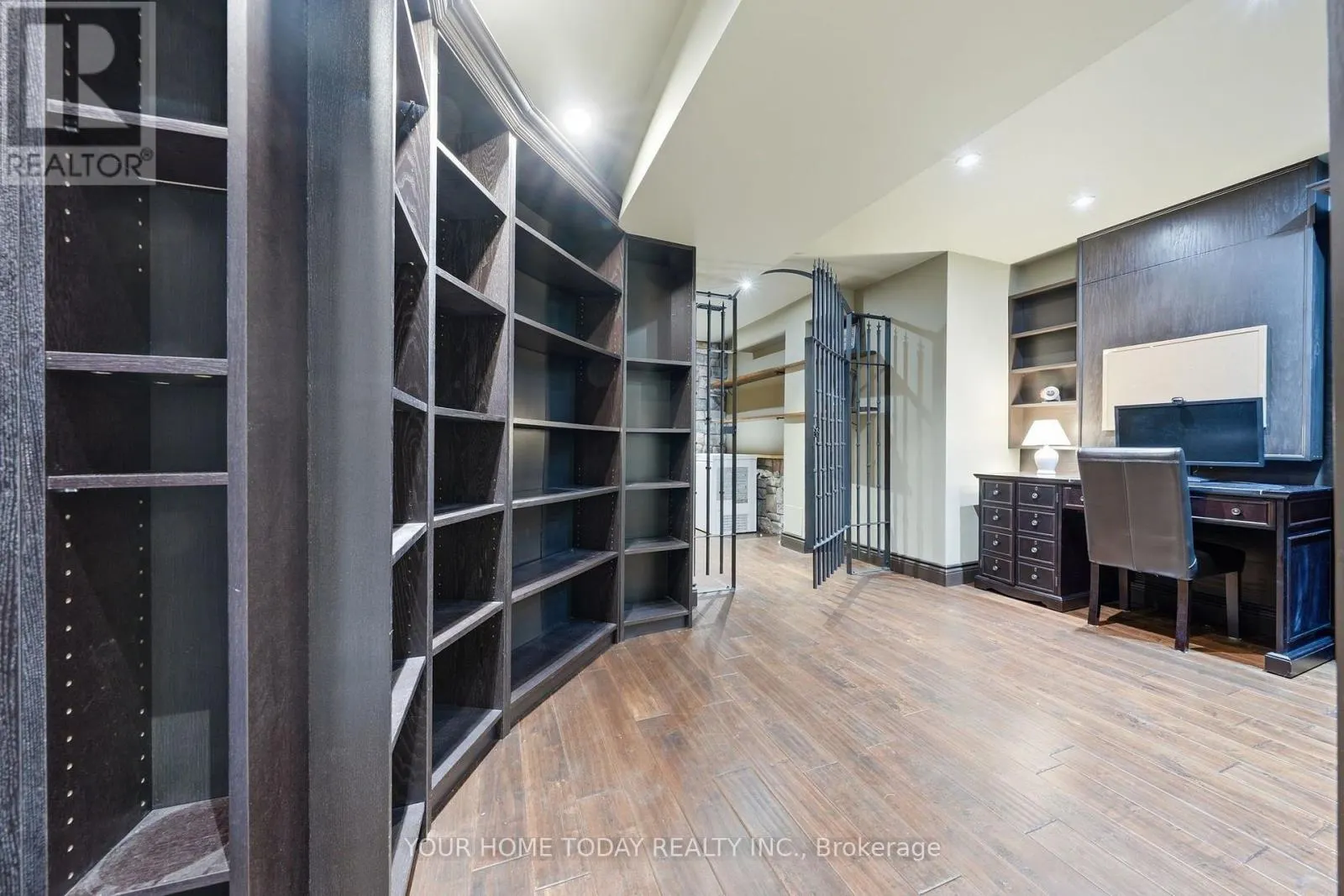 171 MILLER DRIVE