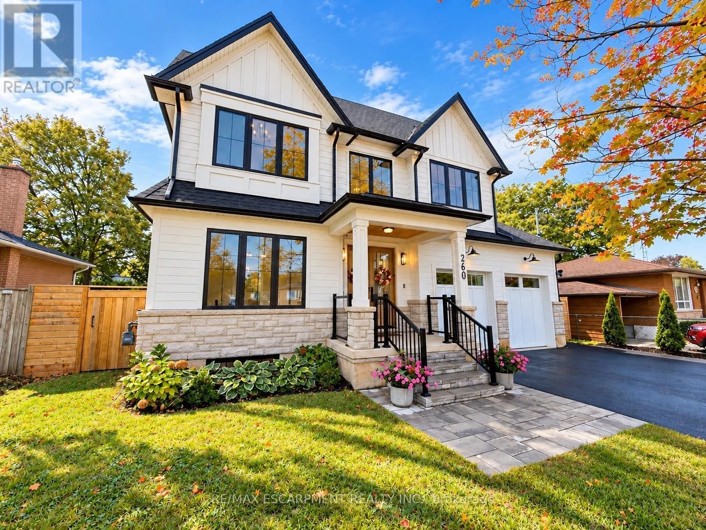 260 KENT CRESCENT