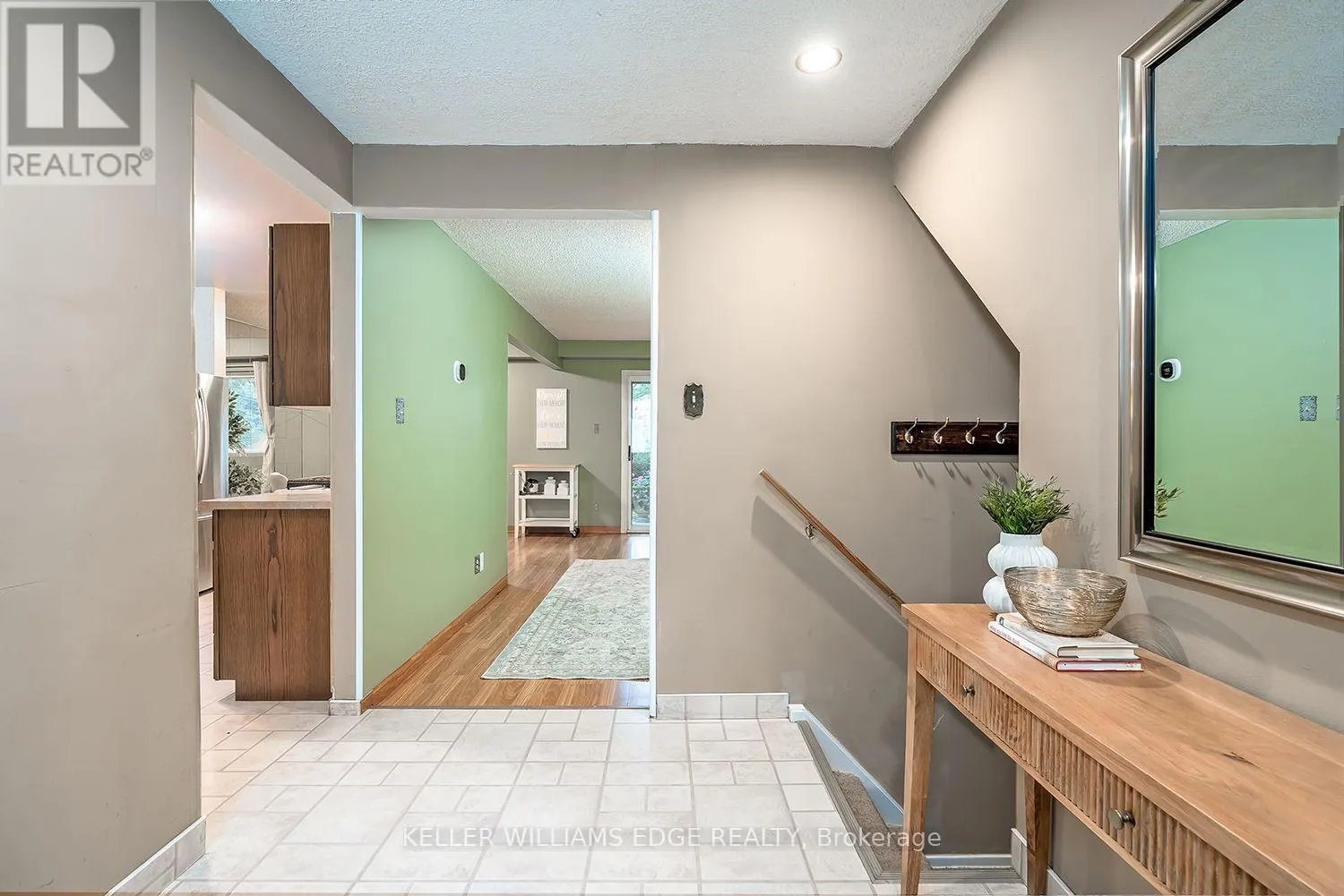 2 - 473 WOODVIEW ROAD