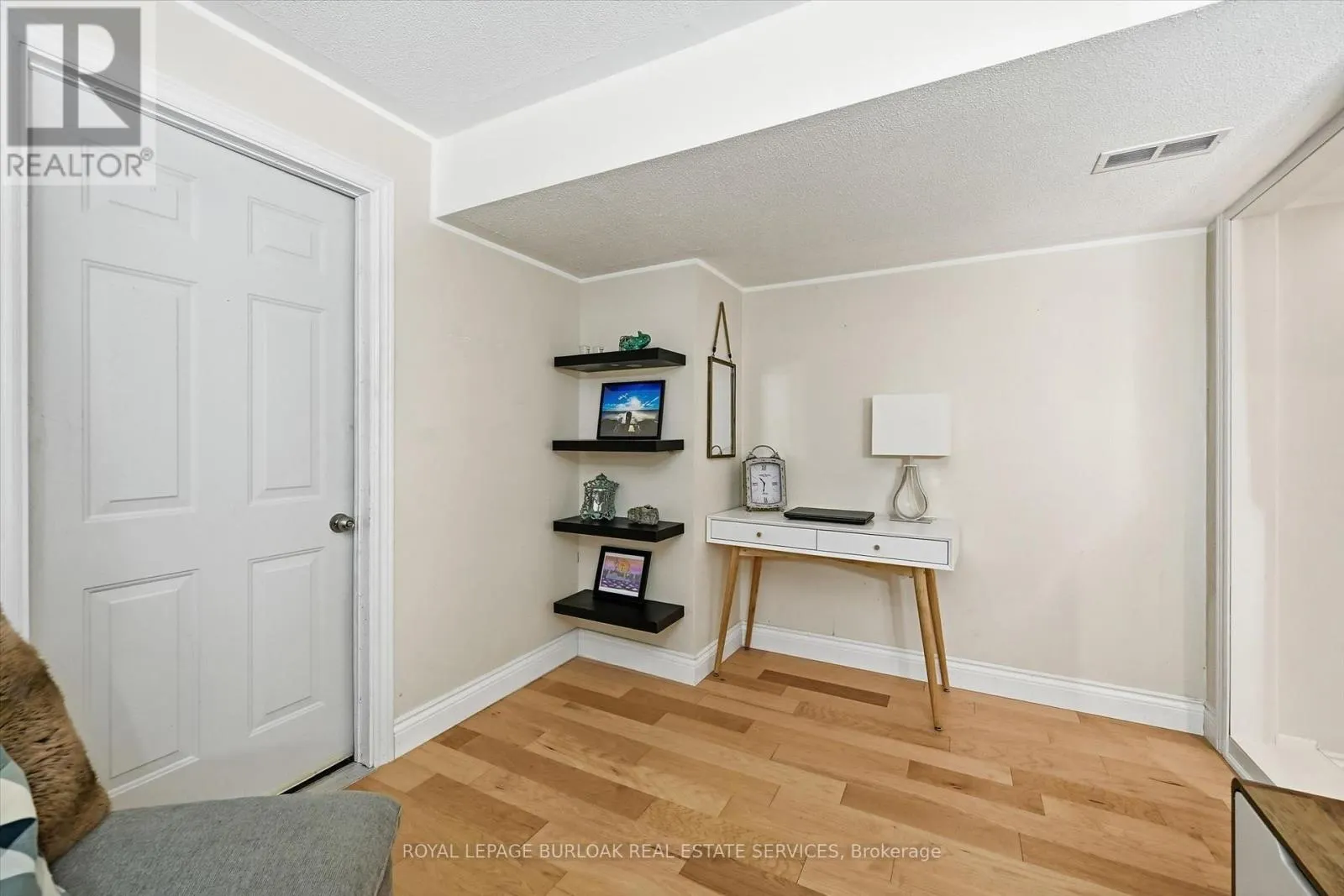 5474 SCHUELLER CRESCENT