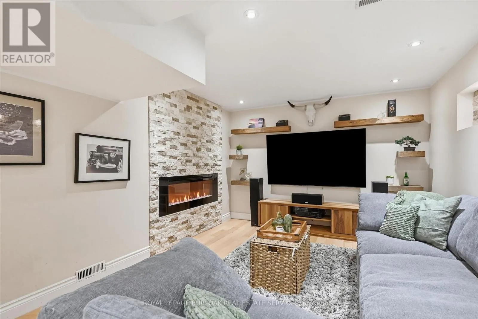 5474 SCHUELLER CRESCENT