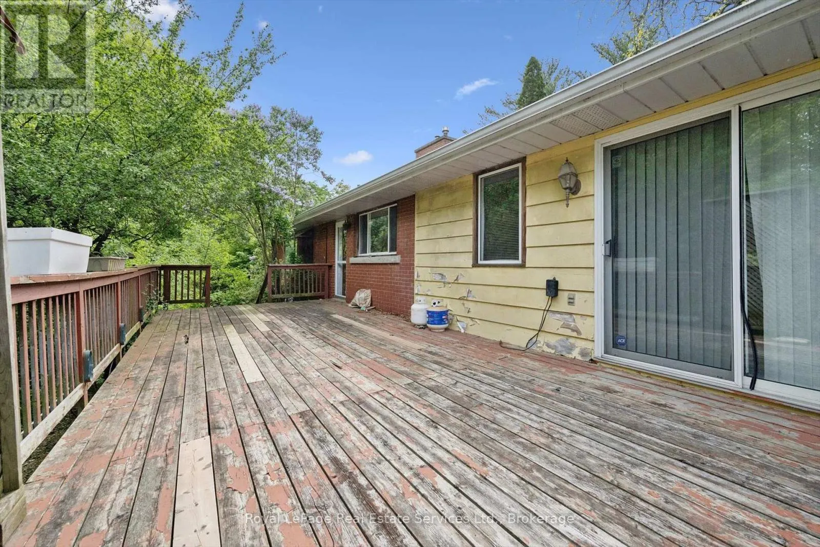 1118 MELVIN AVENUE