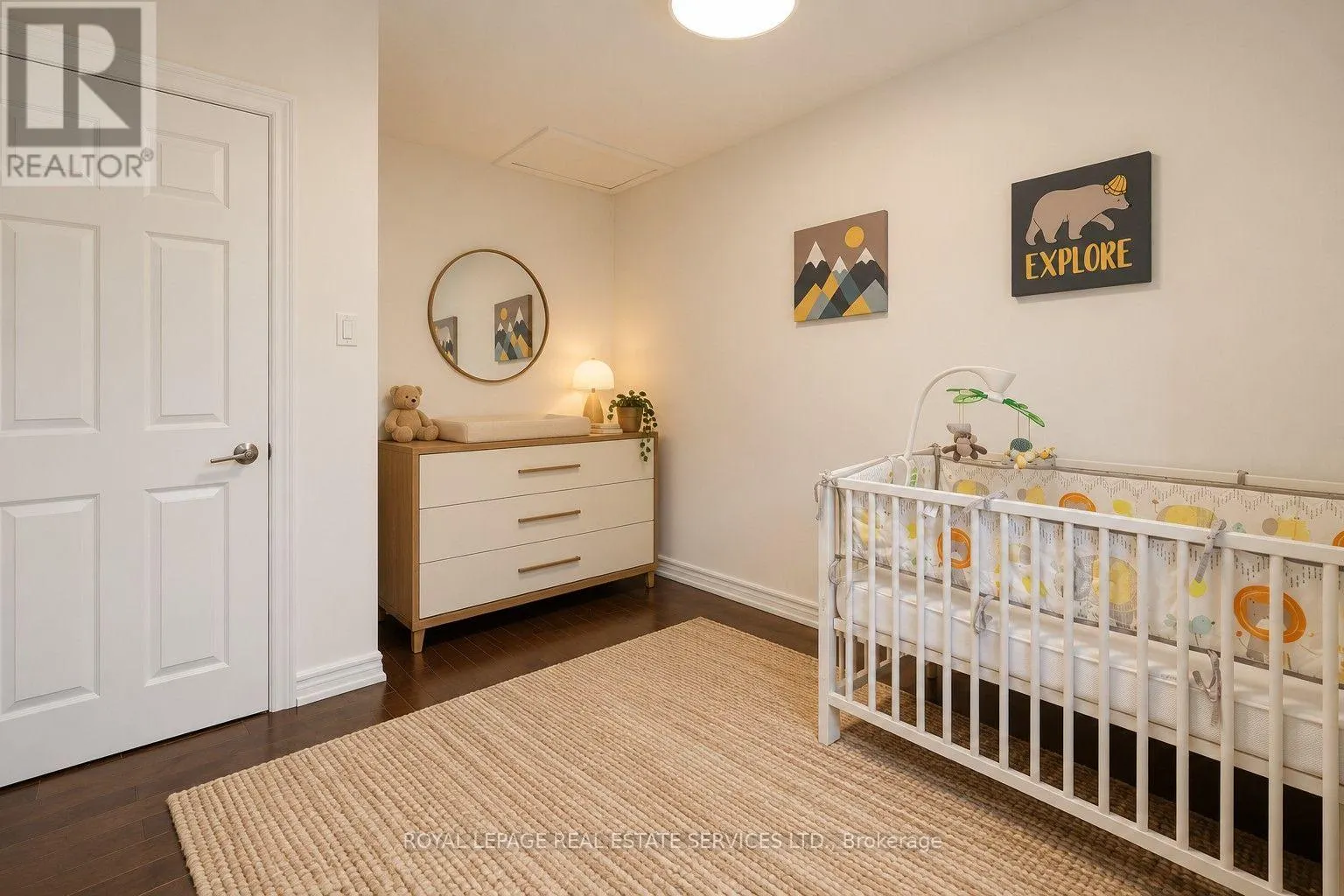 1254 NAPIER CRESCENT