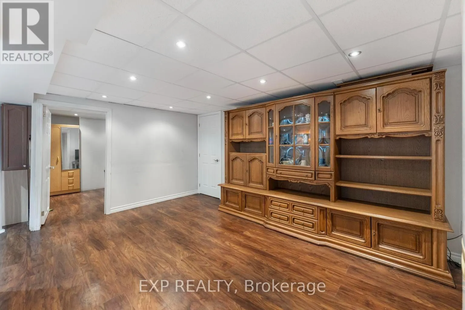 1063 JOAN DRIVE
