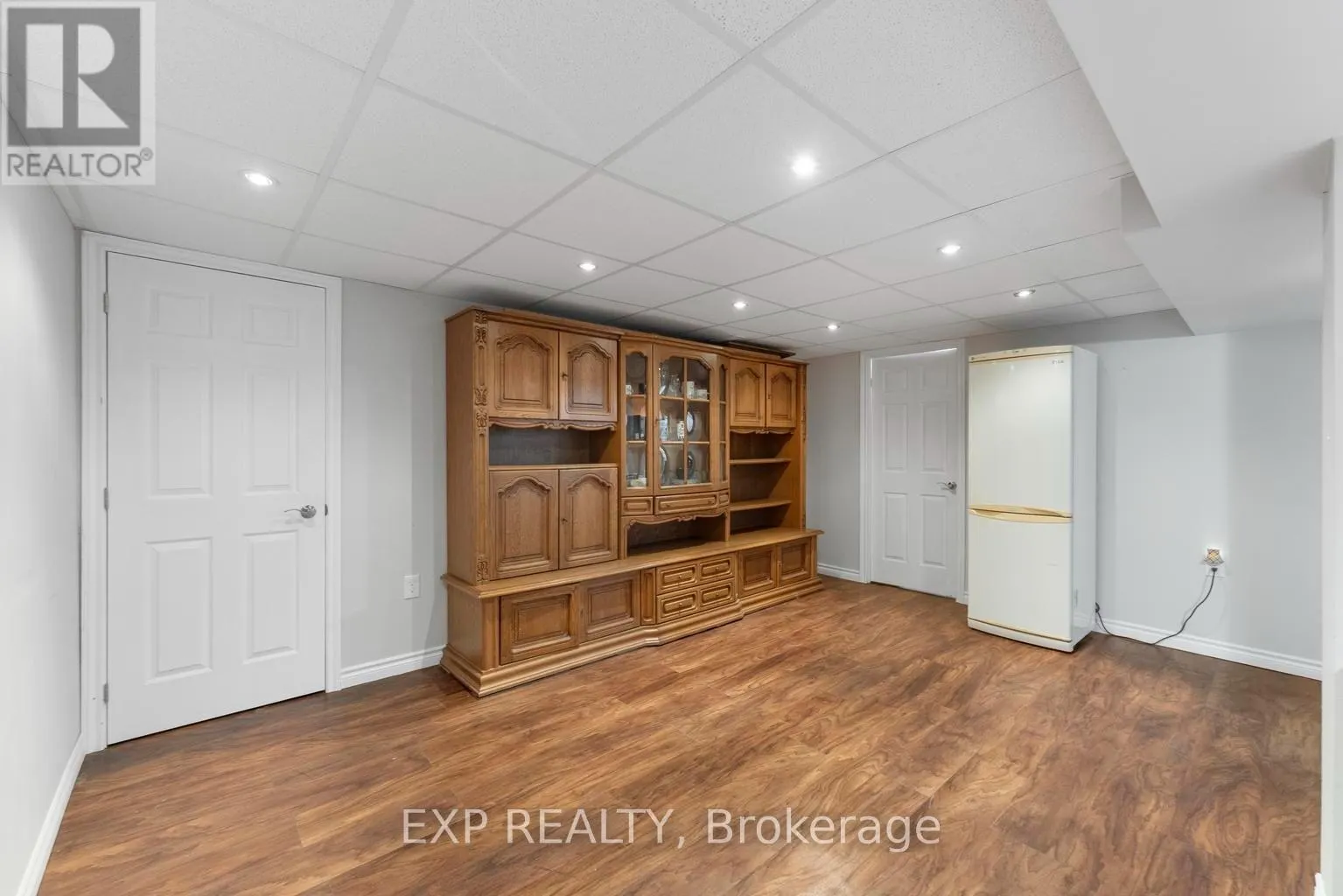 1063 JOAN DRIVE