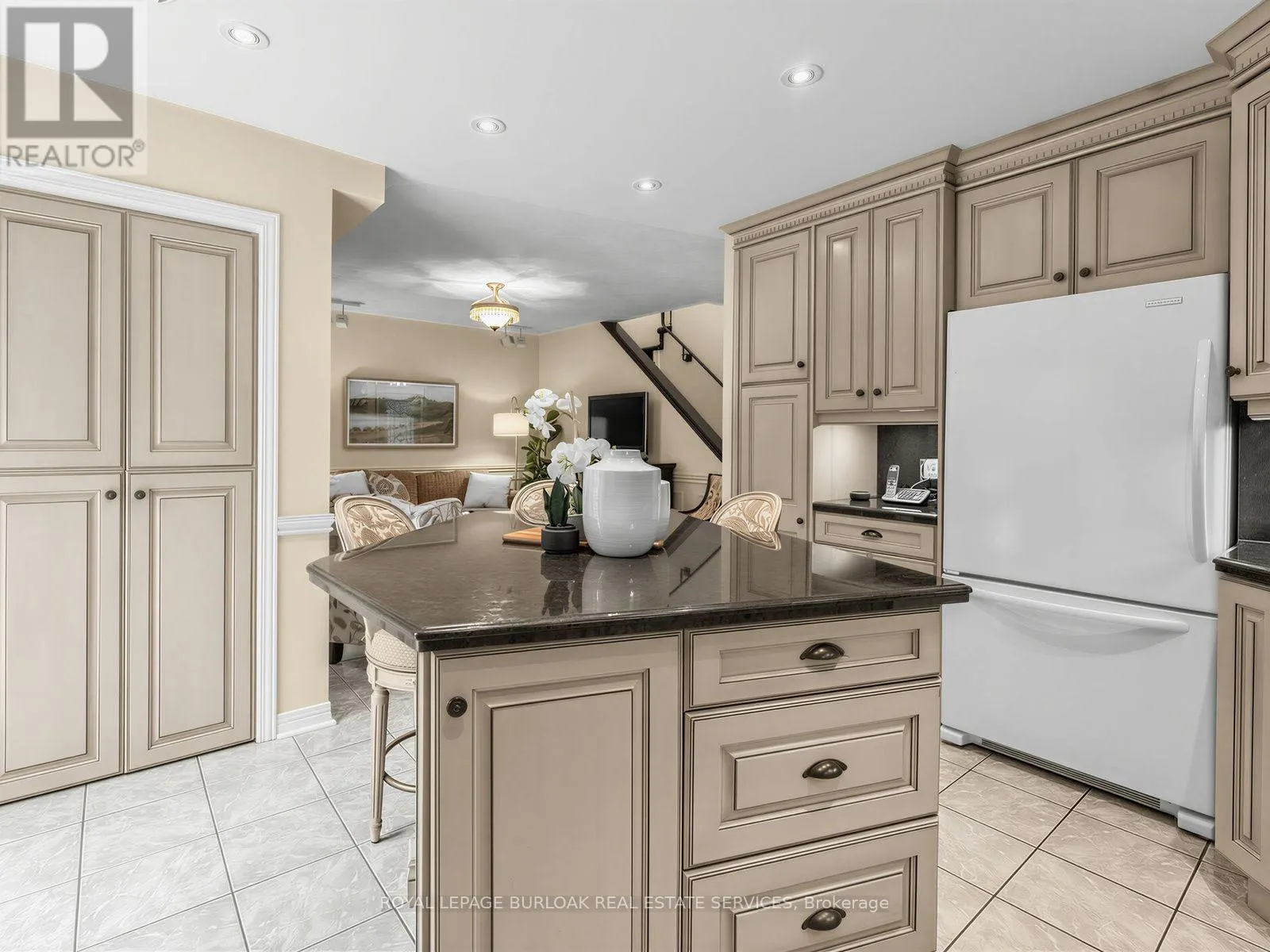 1259 NATHANIEL CRESCENT