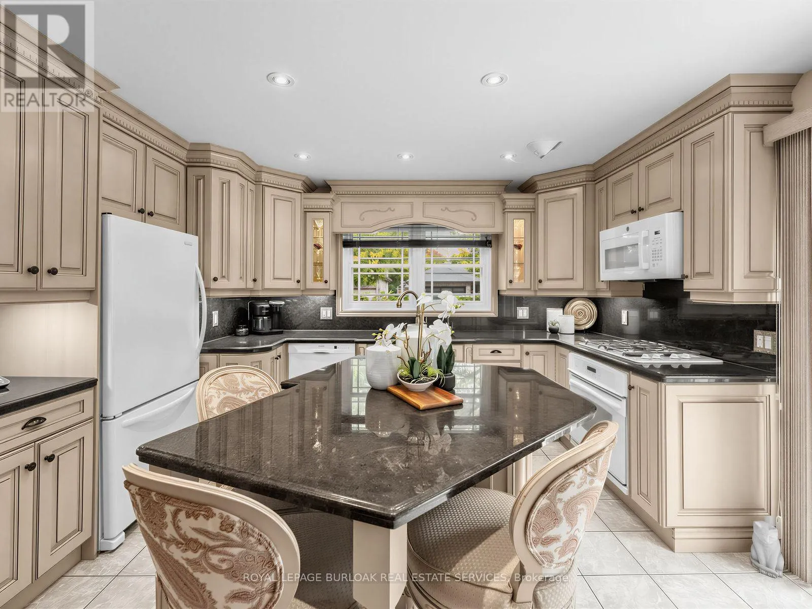 1259 NATHANIEL CRESCENT