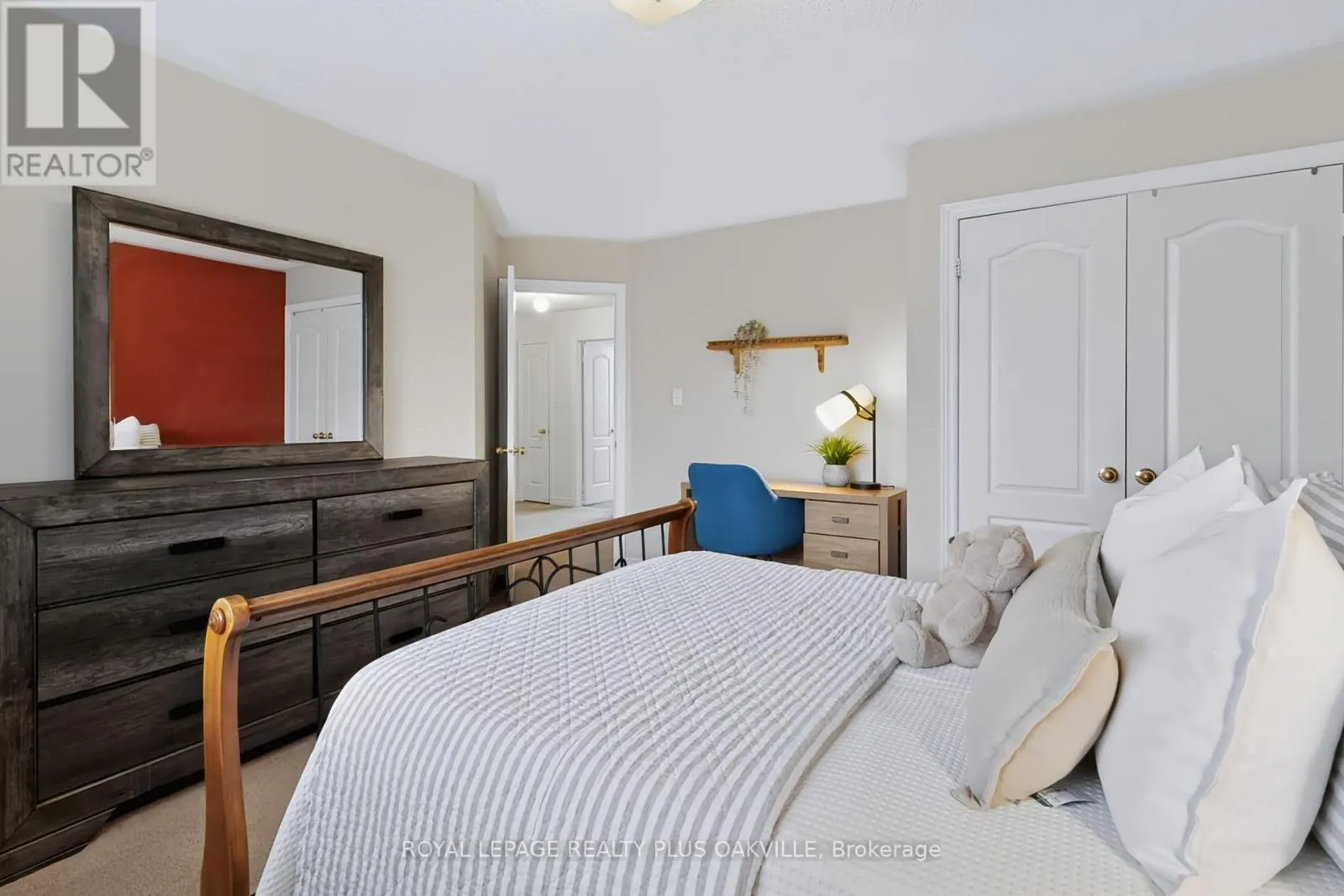 2254 DUNFOREST CRESCENT