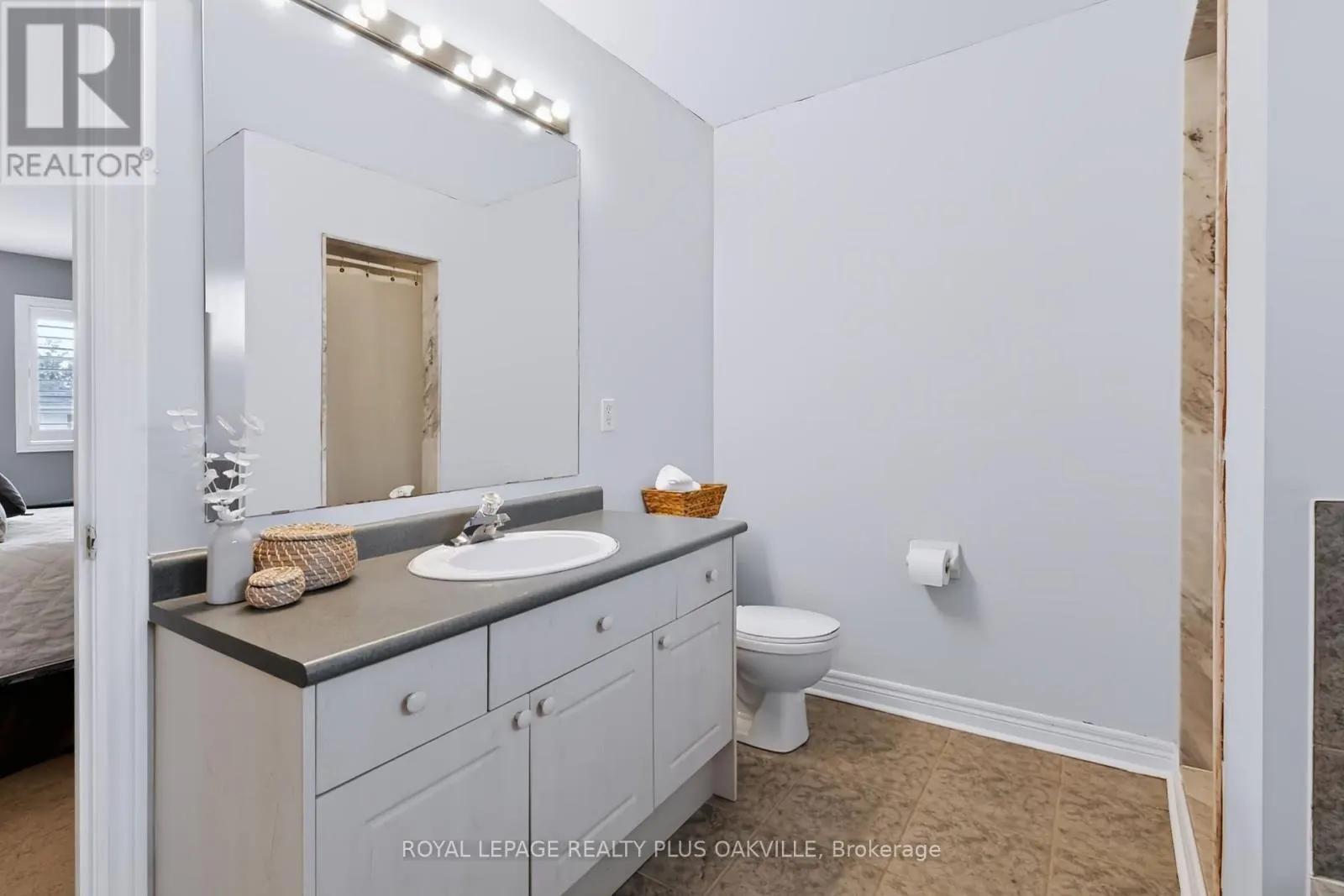 2254 DUNFOREST CRESCENT